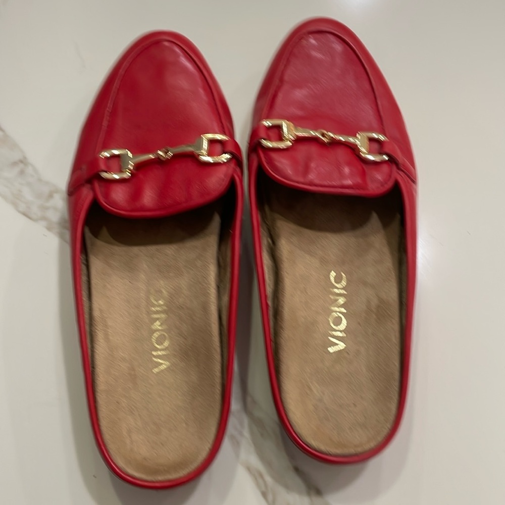 Women’s red leather size 8 1/2 Vionic mules. Never worn.